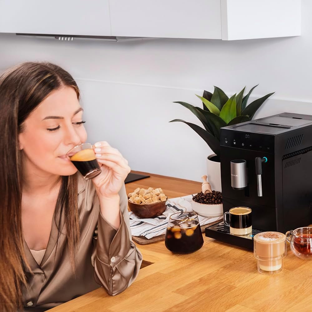 Cecotec Cafetera Súperautomática Compacta Cumbia Cremmaet Compact Steam. 1350W, 19 Bares, Thermoblock, Plug&Play, Café Personalizado, 5 Niveles Molienda, Autolimpieza, Vaporizador