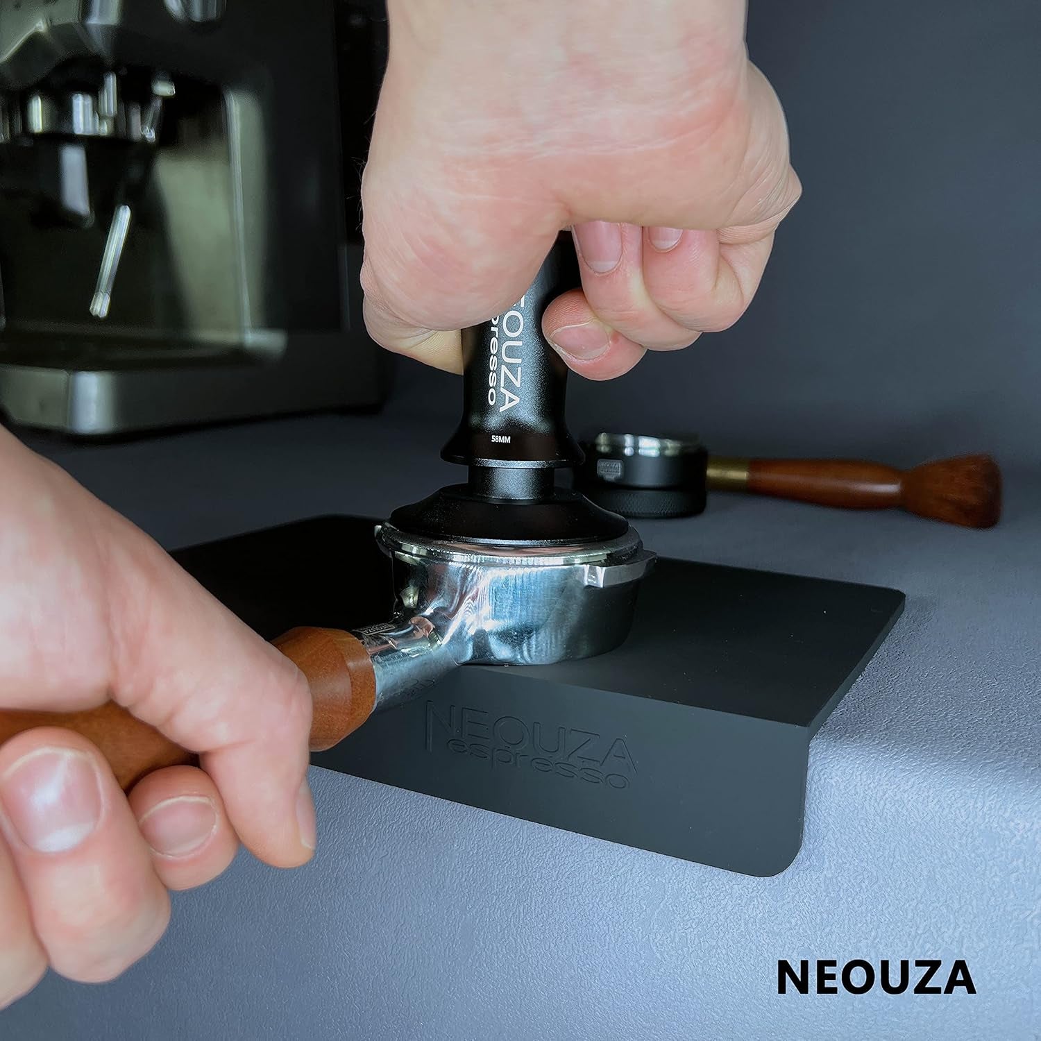 NEOUZA Tapete De Manipulación De Espresso, Estación De Apisonamiento De Esquina De Café, Almohadilla De Silicona De Grado Alimenticio Para Portafiltro (Negro)