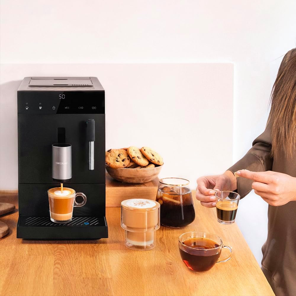 Cecotec Cafetera Súperautomática Compacta Cumbia Cremmaet Compact Steam. 1350W, 19 Bares, Thermoblock, Plug&Play, Café Personalizado, 5 Niveles Molienda, Autolimpieza, Vaporizador